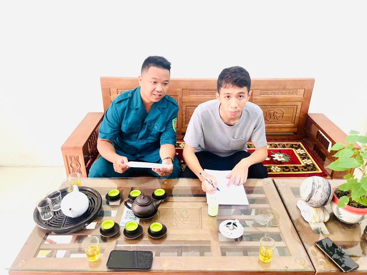 Nguyễn Tiến Hiếu tấm gương tuổi trẻ Tam Hưng xung phong viết đơn tình nguyện nhập ngũ- Ảnh 2.