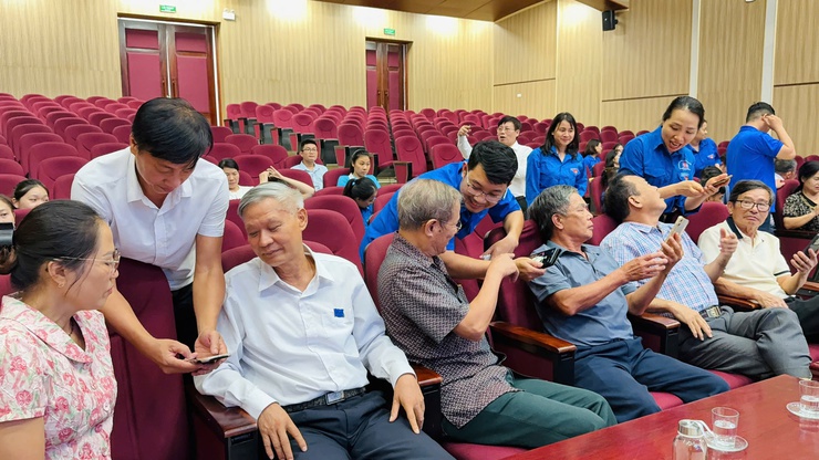 UB MTTQ Xã Vân Đình:  Nâng cao năng lực và nhận thức về công nghệ số đoàn viên, hội viên và nhân dân- Ảnh 5.