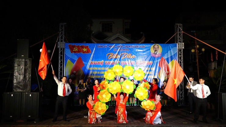 Đặc sắc chương trình nghệ thuật chào mừng Đại hội đại biểu Đảng bộ xã Bình Minh lần thứ I, nhiệm kỳ 2025–2030- Ảnh 7.