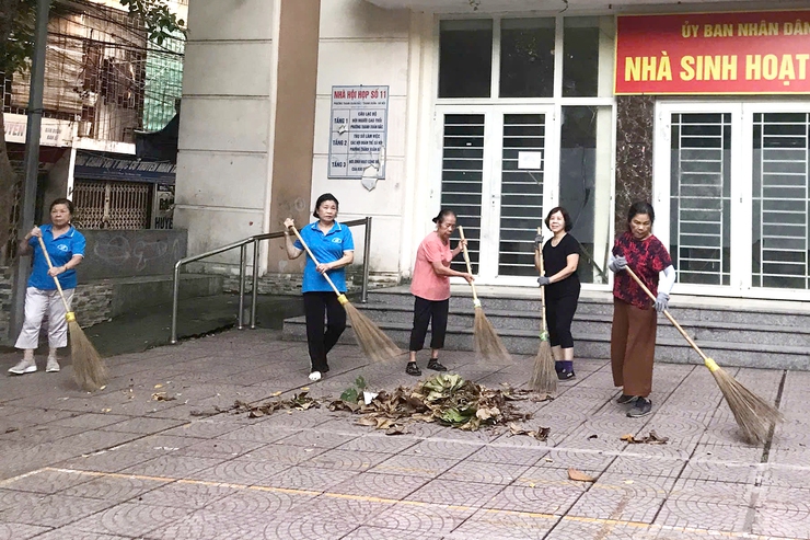Phường Thanh Xuân phát động phong trào "Sáng - Xanh - Sạch - Đẹp", hướng tới một Thủ đô văn minh- Ảnh 2.