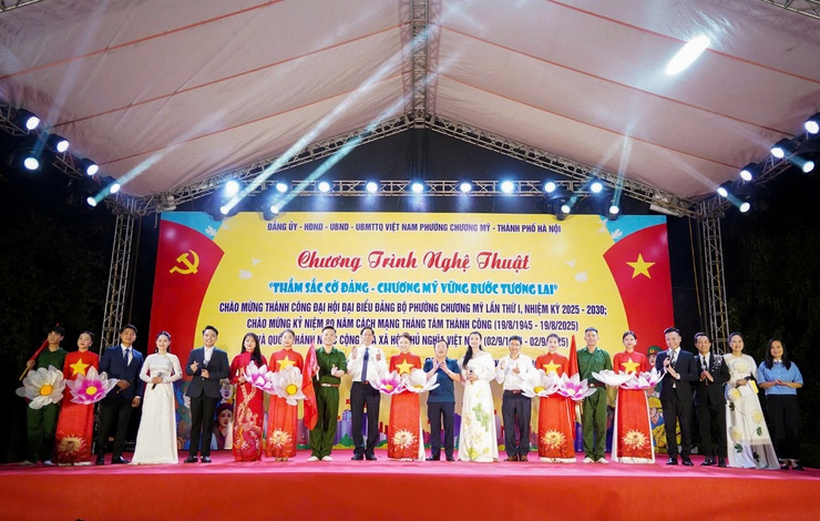 Chương Mỹ chào mừng thành công Đại hội đại biểu Đảng bộ phường lần thứ I, nhiệm kỳ 2025 – 2030; chào mừng kỷ niệm các ngày lễ lớn của đất nước- Ảnh 1.
