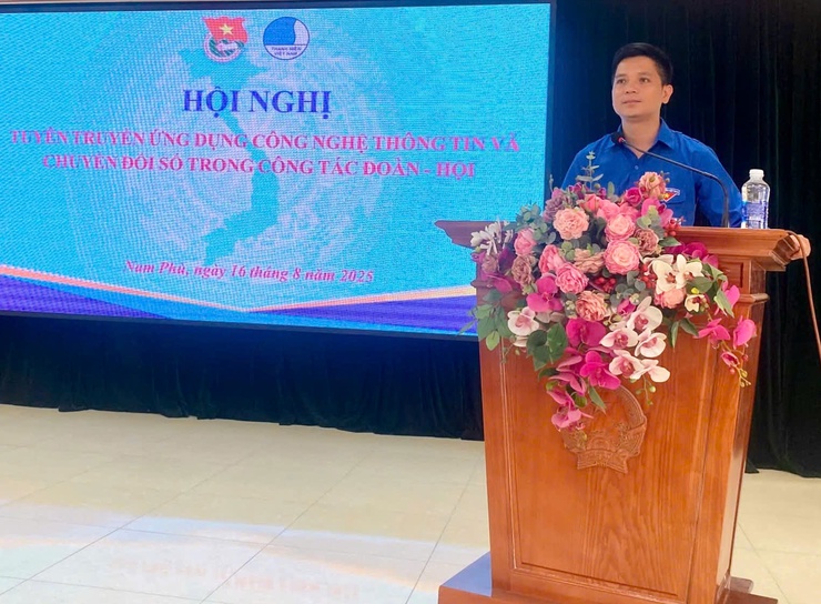 Xã Nam Phù tuyên truyền ứng dụng công nghệ thông tin và chuyển đổi số cho các đoàn thể- Ảnh 1.