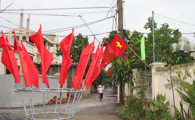 Rực rỡ cờ hoa chào mừng Đại hội đại biểu Đảng bộ xã- Ảnh 17.