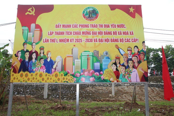 Rực rỡ cờ hoa chào mừng Đại hội đại biểu Đảng bộ xã- Ảnh 8.