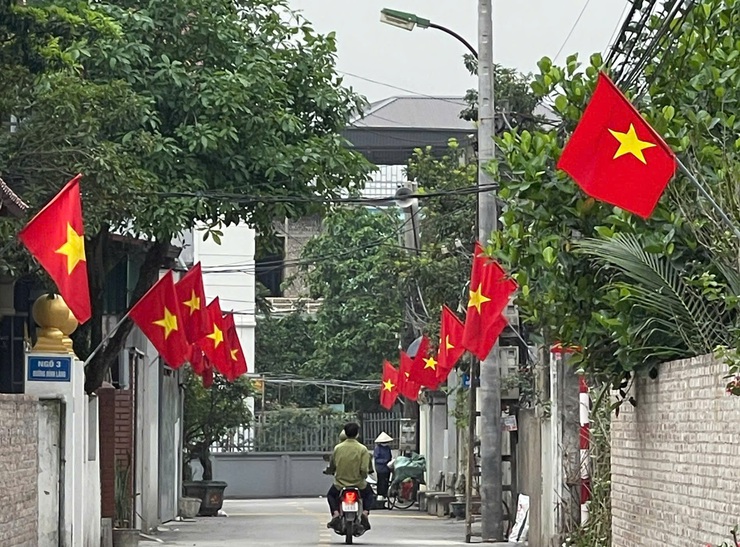 Rực rỡ cờ hoa chào mừng Đại hội đại biểu Đảng bộ xã- Ảnh 16.