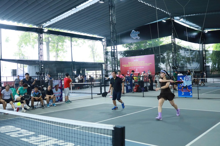 235 vận động viên tham gia Giải Thể dục Thể thao
chào mừng thành công Đại hội Đảng bộ phường Xuân Đỉnh lần thứ I nhiệm kỳ 2025-2030
- Ảnh 9.