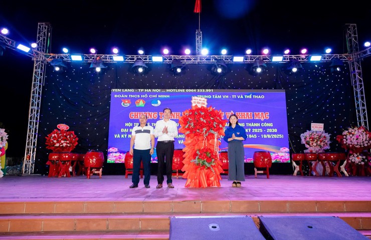 SÔI NỔI CÁC HOẠT ĐỘNG CHÀO MỪNG THÀNH CÔNG ĐẠI HỘI ĐẠI BIỂU ĐẢNG BỘ XÃ YÊN LÃNG LẦN THỨ NHẤT, NHIỆM KỲ 2025 - 2030; HƯỚNG TỚI KỶ NIỆM 80 NĂM CÁCH MẠNG THÁNG TÁM THÀNH CÔNG VÀ QUỐC KHÁNH 2/9.- Ảnh 1.