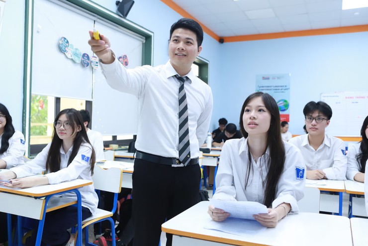 Hà Nội công bố Danh mục thủ tục hành chính được chuẩn hóa lĩnh vực giáo dục và đào tạo- Ảnh 1.