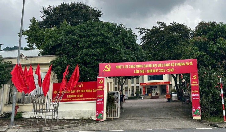 Hình ảnh tuyên truyền, cổ động trực quan chào mừng Đại hội đại biểu Đảng bộ phường Bồ Đề lần thứ I, nhiệm kỳ 2025 - 2030- Ảnh 12.