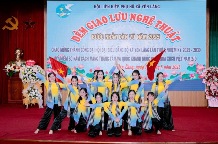 SÔI NỔI CÁC HOẠT ĐỘNG CHÀO MỪNG THÀNH CÔNG ĐẠI HỘI ĐẠI BIỂU ĐẢNG BỘ XÃ YÊN LÃNG LẦN THỨ NHẤT, NHIỆM KỲ 2025 - 2030; HƯỚNG TỚI KỶ NIỆM 80 NĂM CÁCH MẠNG THÁNG TÁM THÀNH CÔNG VÀ QUỐC KHÁNH 2/9.- Ảnh 14.