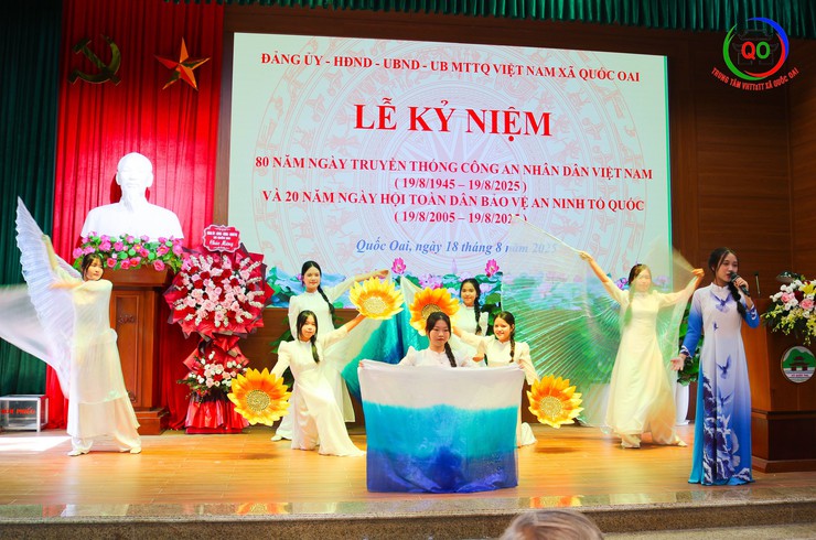 Xã Quốc Oai tổ chức Lễ kỷ niệm 80 năm Ngày truyền thống lực lượng Công an nhân dân (19/8/1945 – 19/8/2025) và 20 năm Ngày hội toàn dân bảo vệ an ninh Tổ quốc- Ảnh 15.