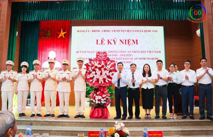 Xã Quốc Oai tổ chức Lễ kỷ niệm 80 năm Ngày truyền thống lực lượng Công an nhân dân (19/8/1945 – 19/8/2025) và 20 năm Ngày hội toàn dân bảo vệ an ninh Tổ quốc- Ảnh 2.