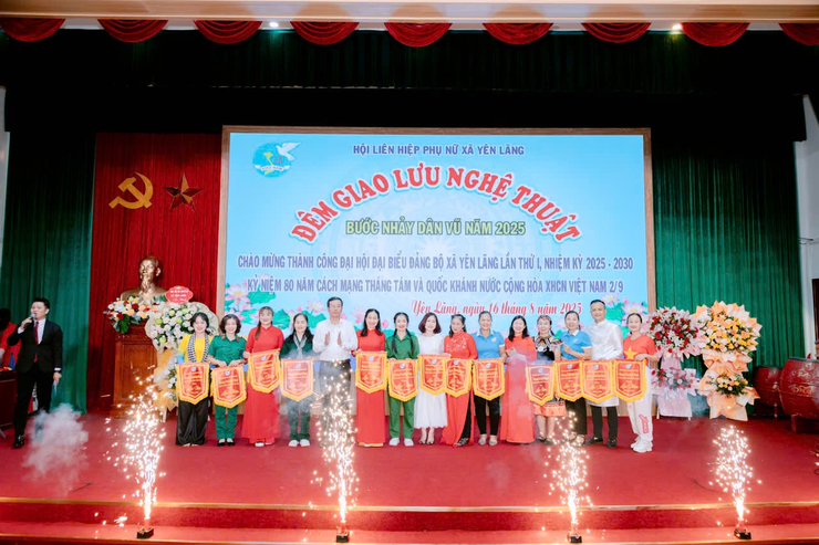 SÔI NỔI CÁC HOẠT ĐỘNG CHÀO MỪNG THÀNH CÔNG ĐẠI HỘI ĐẠI BIỂU ĐẢNG BỘ XÃ YÊN LÃNG LẦN THỨ NHẤT, NHIỆM KỲ 2025 - 2030; HƯỚNG TỚI KỶ NIỆM 80 NĂM CÁCH MẠNG THÁNG TÁM THÀNH CÔNG VÀ QUỐC KHÁNH 2/9.- Ảnh 4.