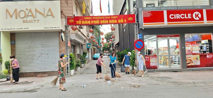 Mặt trận tổ quốc Việt Nam phường Bồ Đề tổ chức tổng vệ sinh môi trường - Ảnh 12.