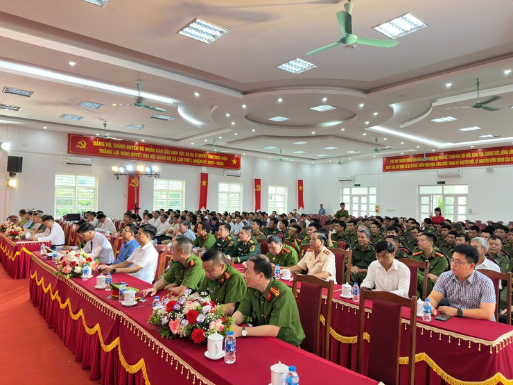 CÔNG AN XÃ BA VÌ TỔ CHỨC LỄ KỶ NIỆM 80 NĂM NGÀY TRUYỀN THỐNG CÔNG AN NHÂN DÂN - Ảnh 3.