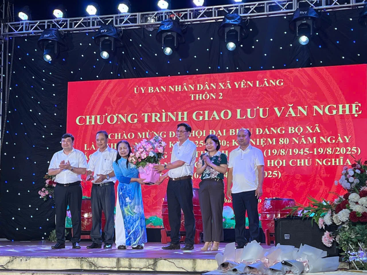 SÔI NỔI CÁC HOẠT ĐỘNG CHÀO MỪNG THÀNH CÔNG ĐẠI HỘI ĐẠI BIỂU ĐẢNG BỘ XÃ YÊN LÃNG LẦN THỨ NHẤT, NHIỆM KỲ 2025 - 2030; HƯỚNG TỚI KỶ NIỆM 80 NĂM CÁCH MẠNG THÁNG TÁM THÀNH CÔNG VÀ QUỐC KHÁNH 2/9.- Ảnh 6.