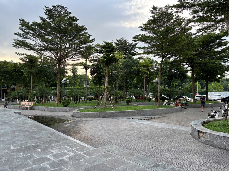 Mặt trận tổ quốc Việt Nam phường Bồ Đề tổ chức tổng vệ sinh môi trường - Ảnh 18.