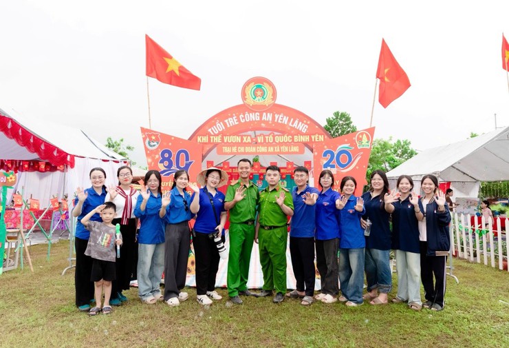 SÔI NỔI CÁC HOẠT ĐỘNG CHÀO MỪNG THÀNH CÔNG ĐẠI HỘI ĐẠI BIỂU ĐẢNG BỘ XÃ YÊN LÃNG LẦN THỨ NHẤT, NHIỆM KỲ 2025 - 2030; HƯỚNG TỚI KỶ NIỆM 80 NĂM CÁCH MẠNG THÁNG TÁM THÀNH CÔNG VÀ QUỐC KHÁNH 2/9.- Ảnh 9.