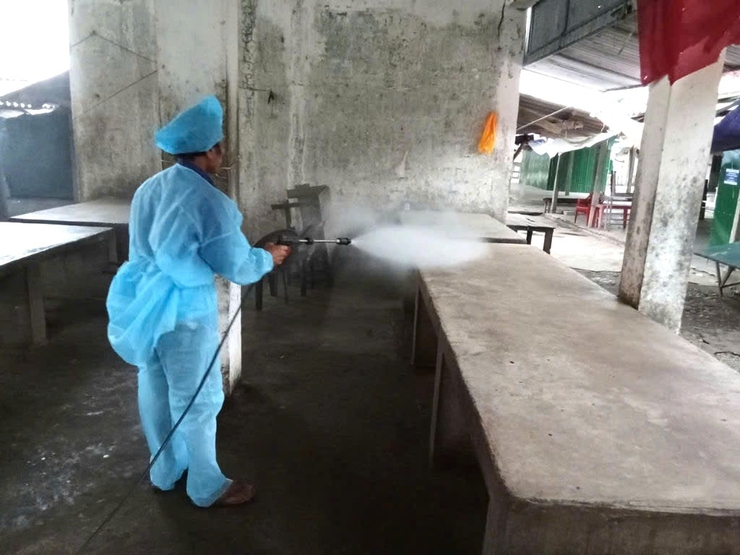 Thạch Thất triển khai tổng vệ sinh, khử trùng, tiêu độc, phòng chống dịch Tả lợn Châu Phi- Ảnh 2.