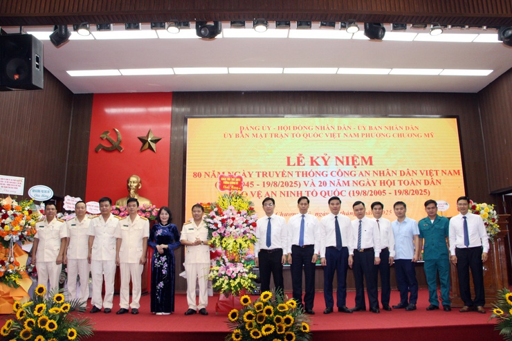 Chương Mỹ kỷ niệm 80 năm ngày truyền thống Công an nhân dân Việt Nam 19/08/1945-19/08/2025 và 20 năm Ngày hội toàn dân bảo vệ an ninh Tổ quốc- Ảnh 3.
