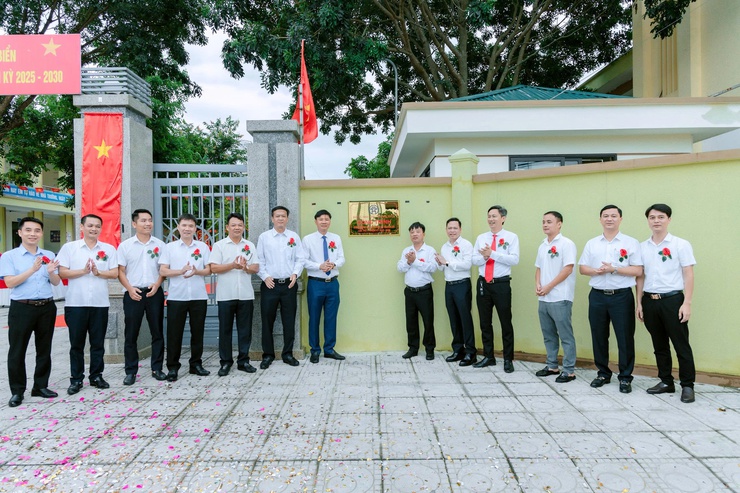 Lễ khánh thành, gắn biển công trình chào mừng Đại hội Đảng bộ xã Hoà Xá lần thứ I, nhiệm kỳ 2025 – 2030- Ảnh 5.