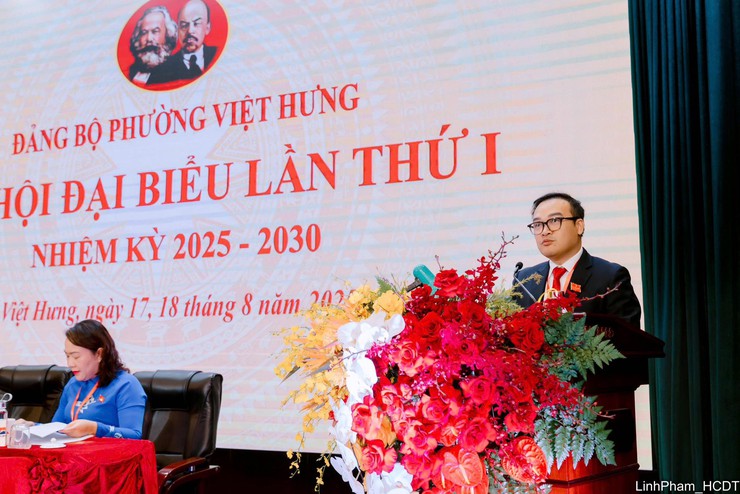 Chào mừng thành công Phiên thứ nhất Đại hội đại biểu 
Đảng bộ phường Việt Hưng lần thứ I, nhiệm kỳ 2025-2030- Ảnh 5.