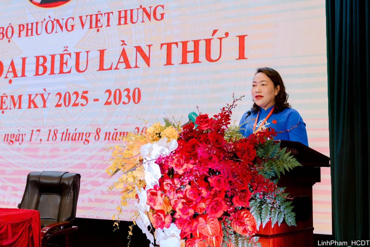 Chào mừng thành công Phiên thứ nhất Đại hội đại biểu 
Đảng bộ phường Việt Hưng lần thứ I, nhiệm kỳ 2025-2030- Ảnh 6.