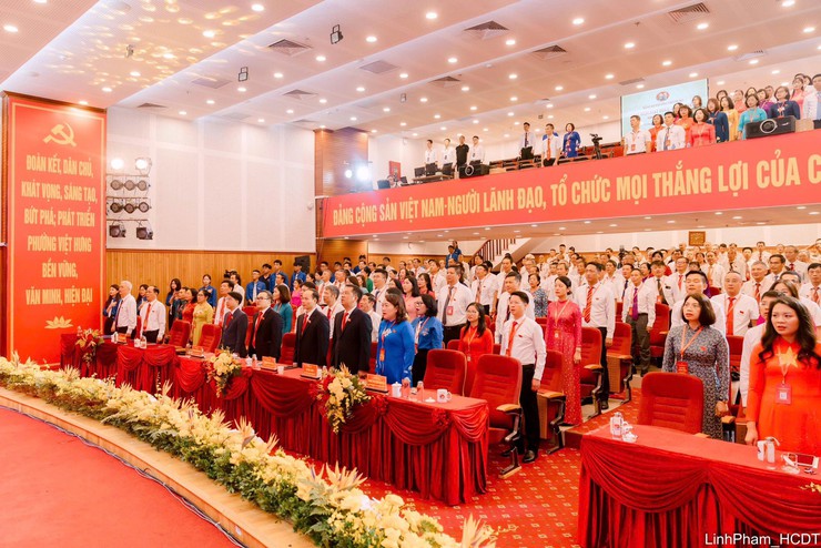 Chào mừng thành công Phiên thứ nhất Đại hội đại biểu 
Đảng bộ phường Việt Hưng lần thứ I, nhiệm kỳ 2025-2030- Ảnh 8.