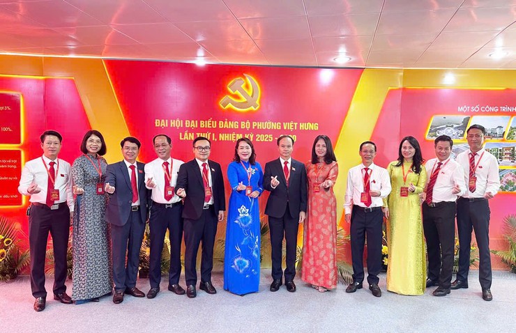 Chào mừng thành công Phiên thứ nhất Đại hội đại biểu 
Đảng bộ phường Việt Hưng lần thứ I, nhiệm kỳ 2025-2030- Ảnh 13.