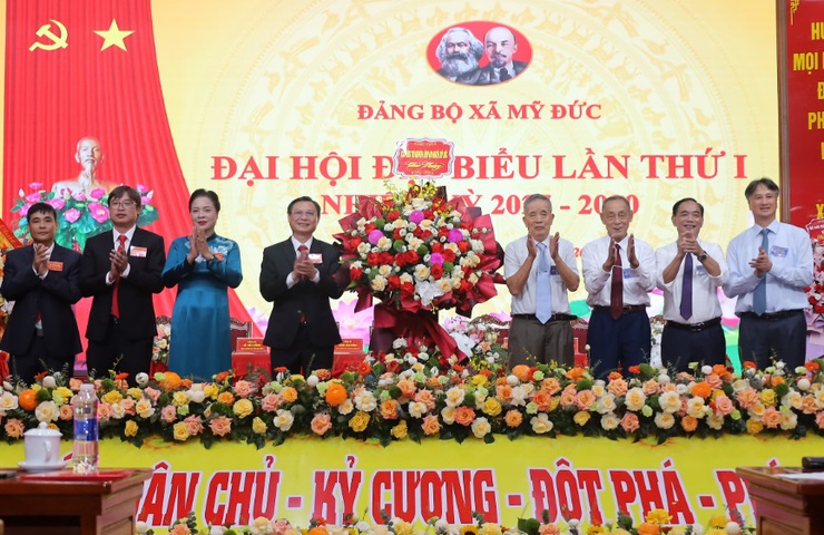 Mỹ Đức đoàn kết vững bước đi lên - một Đảng bộ - một ý chí - một hành động - vì nhân dân phục vụ’- Ảnh 5.