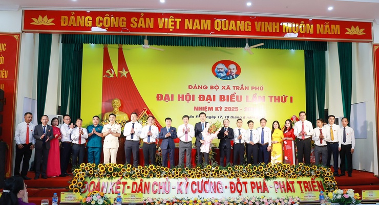 Đại hội đại biểu Đảng bộ xã Trần Phú lần thứ I, nhiệm kỳ 2025-2030 thành công tốt đẹp- Ảnh 11.