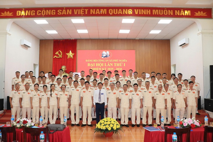 Công an xã Phú Nghĩa lập nhiều chiến công, góp phần tô thắm truyền thống 80 năm ngày truyền thống Công an nhân dân Việt Nam- Ảnh 1.