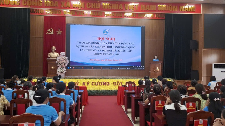 Hội LHPN xã Tiến Thắng tổ chức hội nghị tham gia góp ý xây dựng các dự thảo Văn kiện Đại hội Đảng toàn quốc lần thứ XIV và Đại hội Đảng các cấp nhiệm kỳ 2025 – 2030- Ảnh 1.