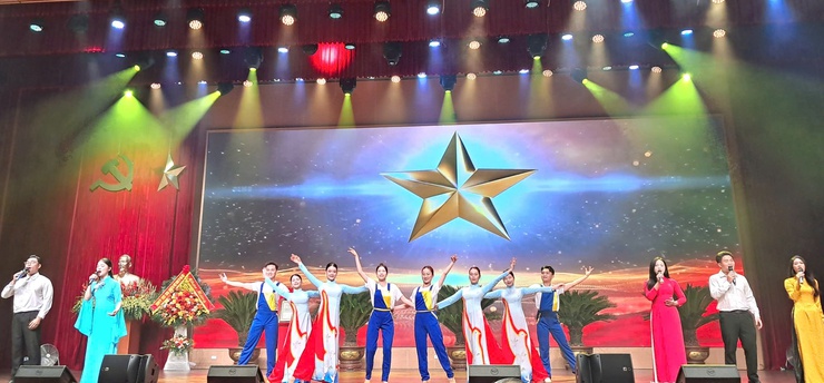 Phường Ngọc Hà tổ chức Lễ gắn biển công trình khu liên hợp Cung thể thao tổng hợp Quần Ngựa- Ảnh 8.