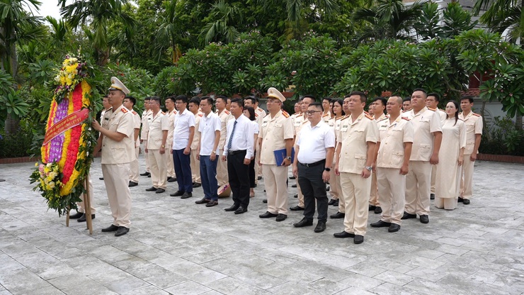 Xã Thanh Oai: Phát huy truyền thống 80 năm Công an nhân dân, xây dựng thế trận an ninh nhân dân vững chắc- Ảnh 10.