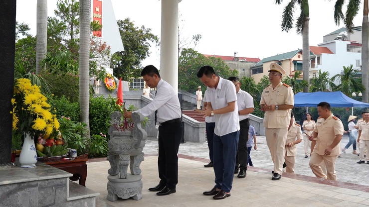 Xã Thanh Oai: Phát huy truyền thống 80 năm Công an nhân dân, xây dựng thế trận an ninh nhân dân vững chắc- Ảnh 11.