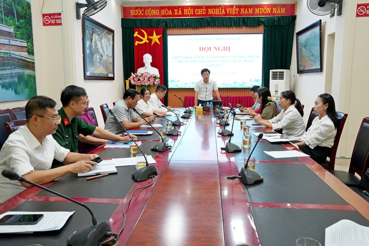 Sơn Tây triển khai kế hoạch tổ chức Chương trình “Trung thu Thành cổ - Sơn Tây xứ Đoài” năm 2025- Ảnh 2.