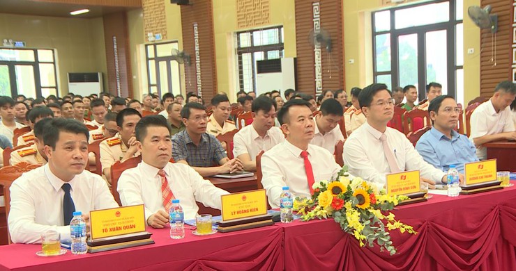 Hát Môn: Kỷ niệm 80 Ngày truyền thống lực lượng CAND 20 năm Ngày Hội toàn dân Bảo vệ ANTQ- Ảnh 1.