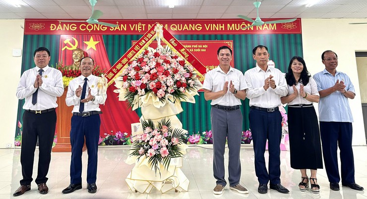 Lễ công bố quyết định thành lập chi hội Cựu công an nhân dân xã Suối Hai - Ảnh 1.