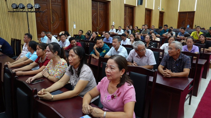 Xã Thanh Oai phát động phong trào "Bình dân học vụ số" – Xây dựng xã hội học tập, công dân số, quê hương số- Ảnh 2.