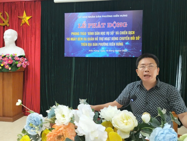 Phường Kiến Hưng tổ chức Lễ phát động phong trào "Bình dân học vụ số"- Ảnh 2.