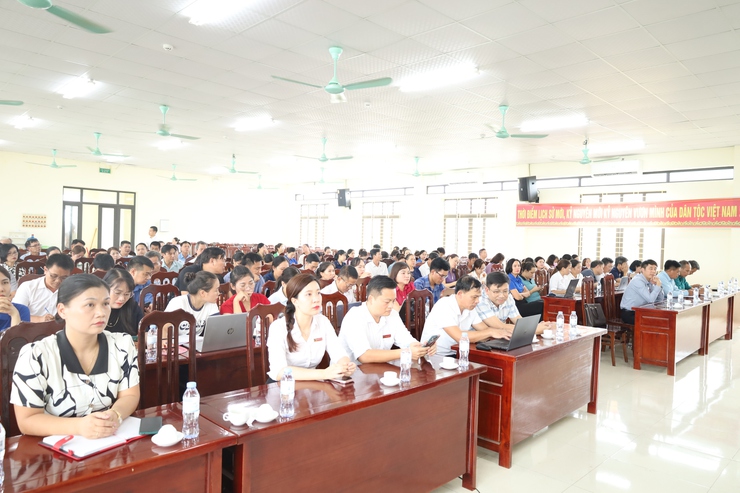 Đảng ủy xã Suối Hai tập huấn các các thủ tục hành chính của Đảng trên cổng dịch vụ công trực tuyến quốc gia- Ảnh 2.
