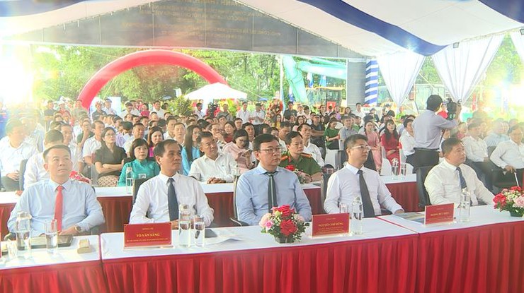 Hà Nội: Khởi công Dự án đầu tư xây dựng cầu Vân Phúc qua sông Hồng và tuyến đường nối Quốc lộ 32- Ảnh 4.