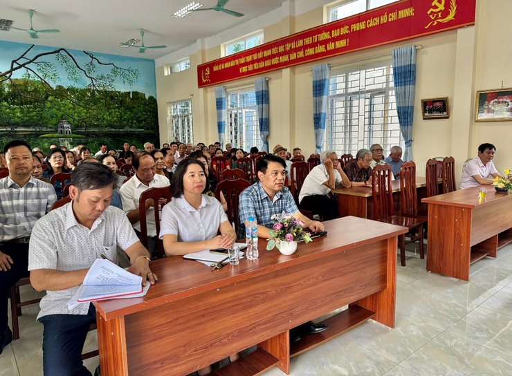 Tin tổng hợp: Đại biểu HĐND xã Hoài Đức tiếp xúc cử tri sau kỳ họp thứ 2 HĐND xã khóa I, nhiệm kỳ 2021-2026- Ảnh 2.