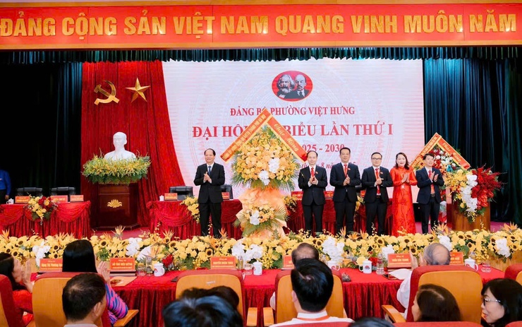 Đại hội Đảng bộ phường Việt Hưng lần thứ I: Xây dựng phường phát triển bền vững, văn minh, hiện đại- Ảnh 1. Đại hội Đảng bộ phường Việt Hưng lần thứ I: Xây dựng phường phát triển bền vững, văn minh, hiện đại- Ảnh 1.