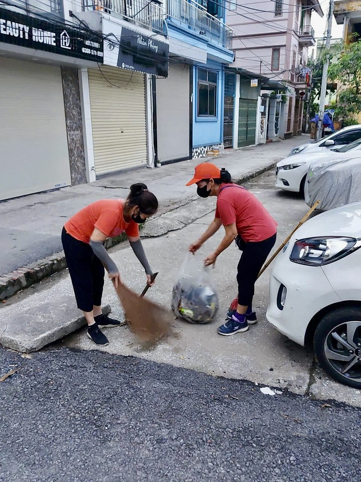 Cán bộ, công chức, viên chức, người lao động UBND xã Đại Thanh ra quân tổng vệ sinh môi trường sáng thứ 7- Ảnh 8.