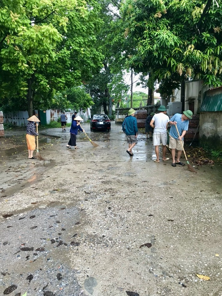 Cán bộ, công chức, viên chức, người lao động UBND xã Đại Thanh ra quân tổng vệ sinh môi trường sáng thứ 7- Ảnh 11.