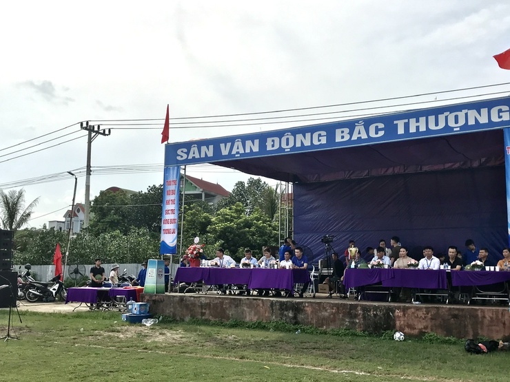 Khai mạc giải bóng đá thanh niên xã Nội Bài 
lần thứ nhất năm 2025
- Ảnh 3.