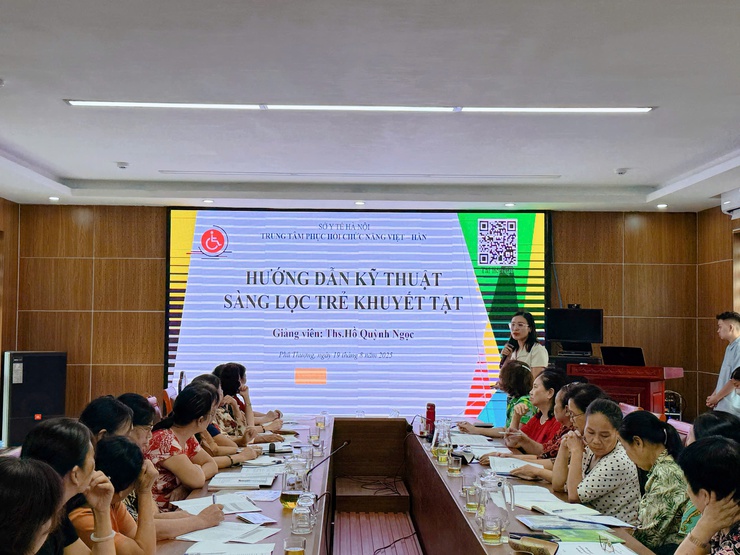 HỘI NGHỊ TẬP HUẤN PHỤC HỒI CHỨC NĂNG DỰA VÀO CỘNG ĐỒNG VÀ PHÁT HIỆN SỚM, CAN THIỆP SỚM NĂM 2025- Ảnh 2.