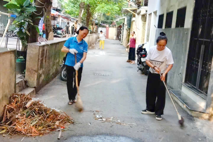 Chùm ảnh: Phường Thanh Xuân đồng loạt tổ chức ra quân tổng vệ sinh môi trường trên toàn địa bàn- Ảnh 7.